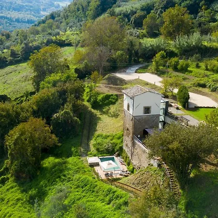 Podere Torre Delle Sorgenti 4, Emma *